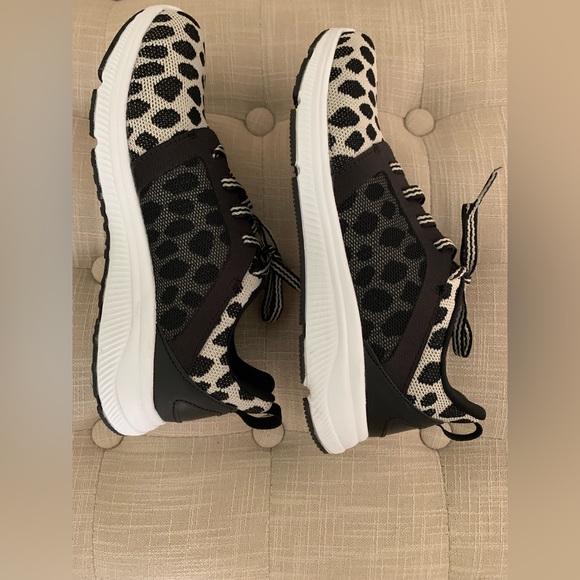 Avia Walmart Animal Print Sneakers BNWOT Only Worn in Home Size 7 1/2 - Picture 4 of 8